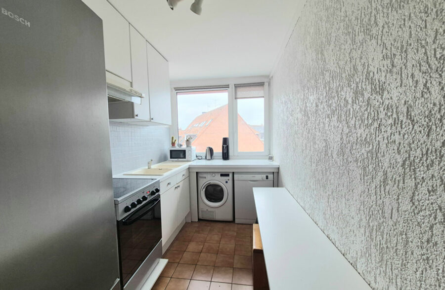 VIEUX LILLE – T4 DE 97 M² – BALCON, PARKING, CAVE DE 7,5M²  ET LOCAL VELOS