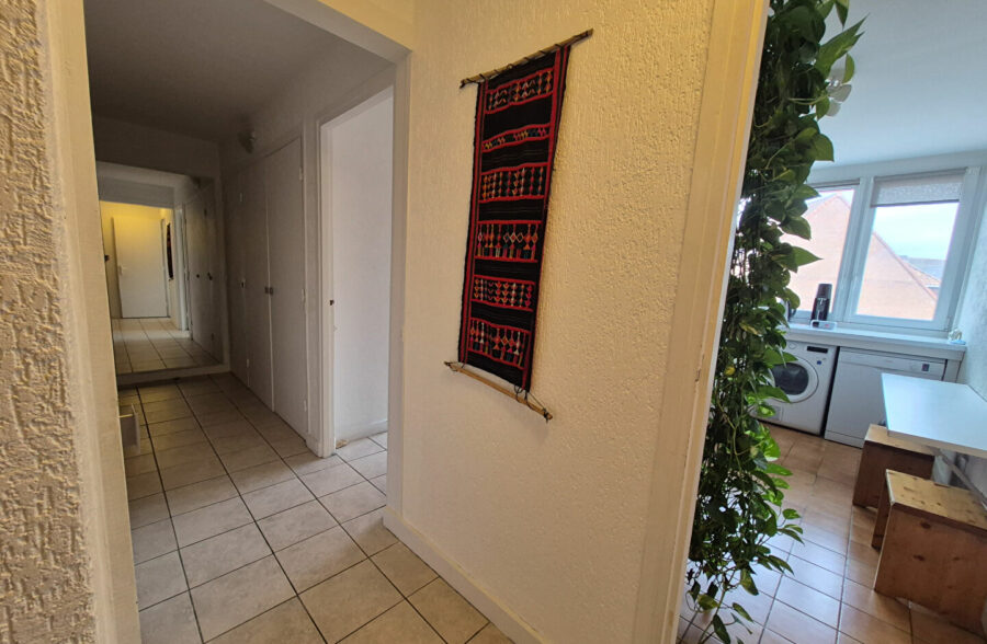 VIEUX LILLE – T4 DE 97 M² – BALCON, PARKING, CAVE DE 7,5M²  ET LOCAL VELOS