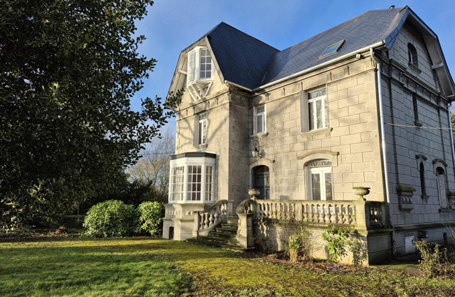 Maison Villers Outreaux 10 pièce(s) 244 m2