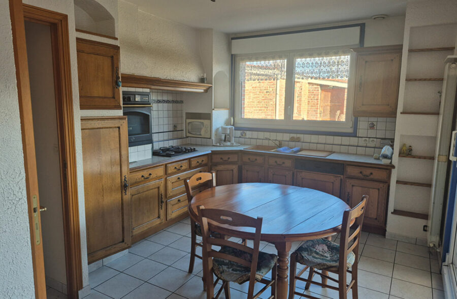 Maison familiale de caractère 4 pièce(s) 152 m2