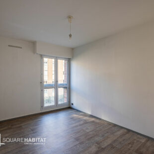 Appartement 68m2 Saint Andre Lez Lille 2 chambres, balcon, 1 place de  parking