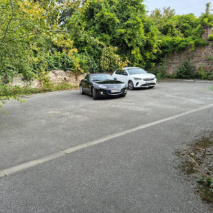 Condé-sur-l’Escaut : Immeuble mixte avec fort potentiel locatif et parking privé