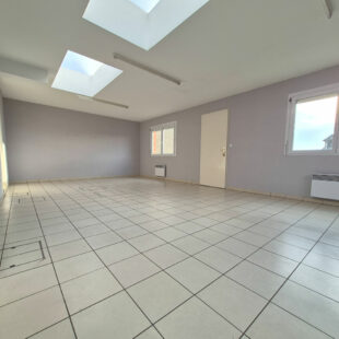 Maison individuelle 3 Chambres + 3  Garages &nbsp;Sous compromis&nbsp;