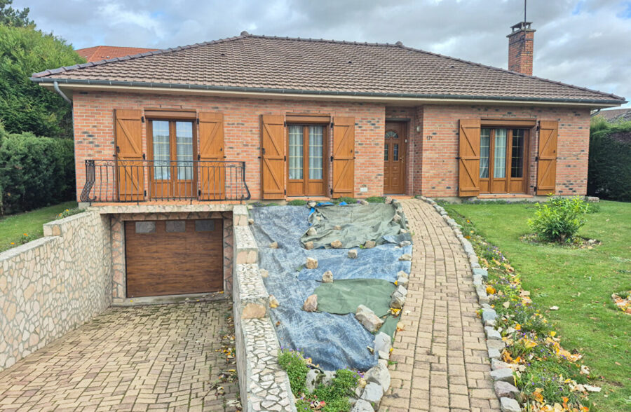 Pavillon Plain-pied 3 Chambres + Sous sol &nbsp;Sous compromis&nbsp;