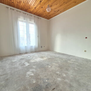 Pavillon Plain-pied 3 Chambres + Sous sol &nbsp;Sous compromis&nbsp;
