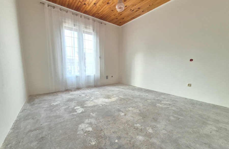 Pavillon Plain-pied 3 Chambres + Sous sol &nbsp;Sous compromis&nbsp;