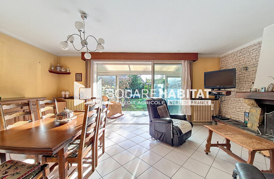 Rare sur le secteur ! Maison semi individuelle avec garage et jardin sans vis-à-vis &nbsp;Sous compromis&nbsp;