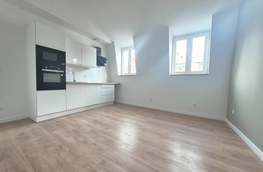 LILLE rue des stations: Appartement T3 rénové