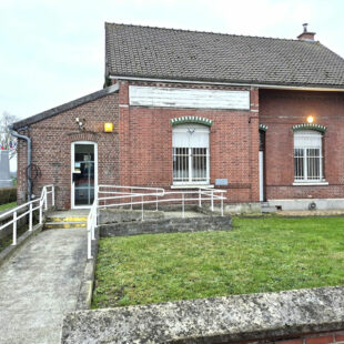 Immeuble Monchecourt 8 pièce(s) 157 m2