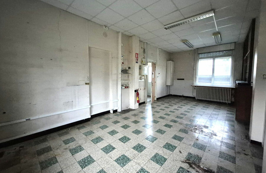 Immeuble Monchecourt 8 pièce(s) 157 m2