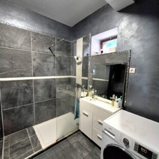 Longère a usage d’habitation de 275m2 habitable