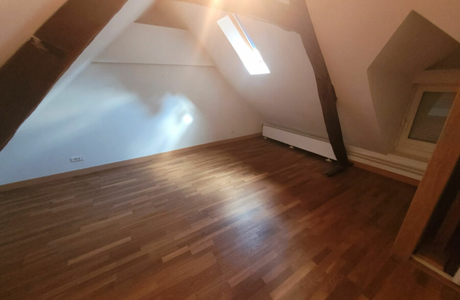 Maison  6 pièce(s) 160 m2