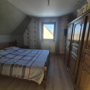 Maison Sachin 8 pièce(s) 141 m2