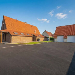 Maison Sachin 8 pièce(s) 141 m2