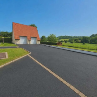 Maison Sachin 8 pièce(s) 141 m2