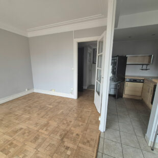 LILLE – REPUBLIQUE – T3 TRAVERSANT DE 66 M² – CAVE ET BOX &nbsp;Sous compromis&nbsp;