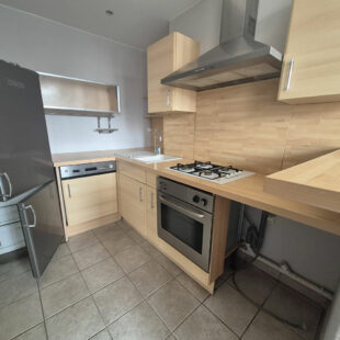 LILLE – REPUBLIQUE – T3 TRAVERSANT DE 66 M² – CAVE ET BOX &nbsp;Sous compromis&nbsp;