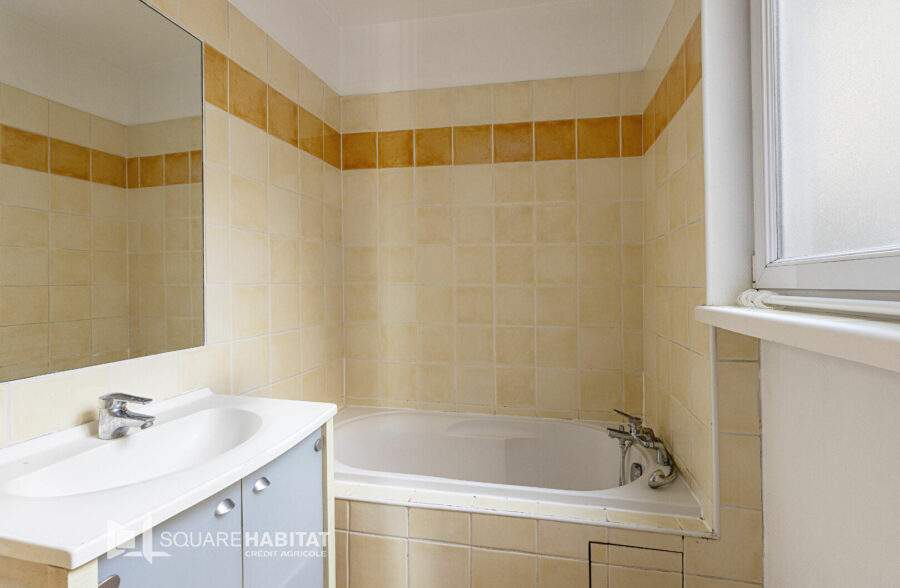 LILLE – REPUBLIQUE – T3 TRAVERSANT DE 66 M² – CAVE ET BOX &nbsp;Sous compromis&nbsp;