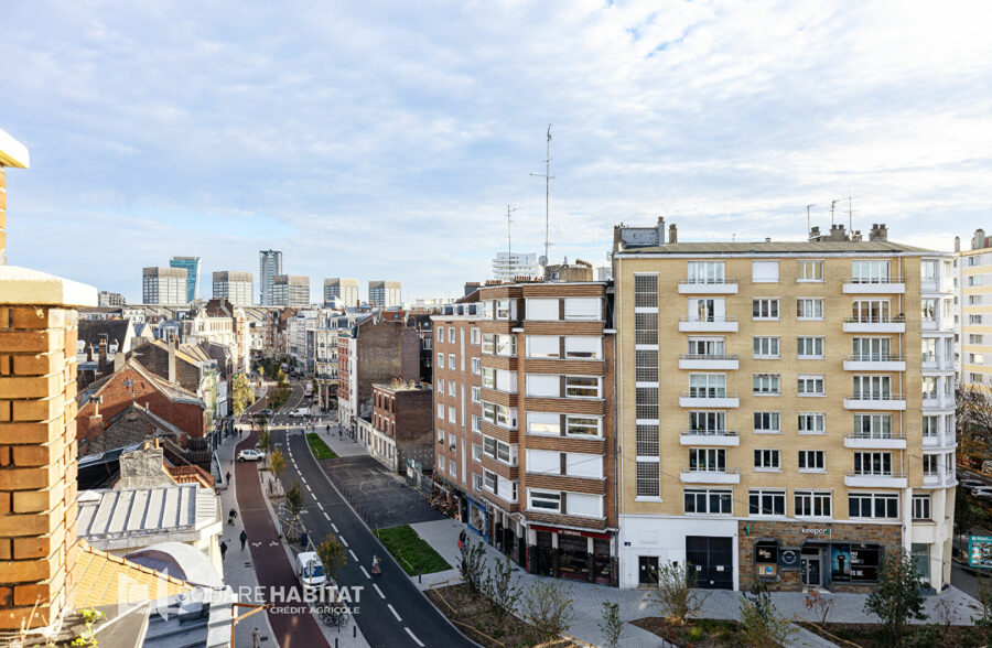 LILLE – REPUBLIQUE – T3 TRAVERSANT DE 66 M² – CAVE ET BOX &nbsp;Sous compromis&nbsp;