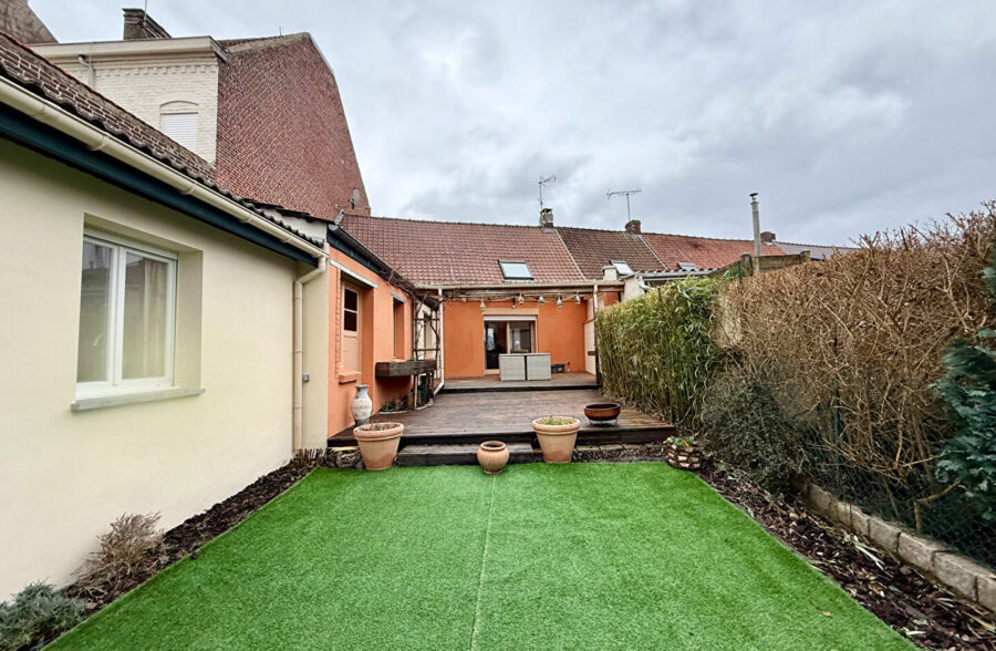 Roncq Blanc Four Semi plain-pied de plus de 100 m2