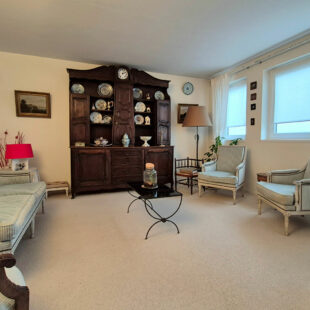 APPARTEMENT DOUBLE SEJOUR 3 CHAMBRES LOGGIA ET PARKING EN HYPER CENTRE