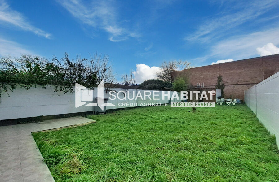 SQUARE HABITAT – MAISON SEMI-INDIVIDUELLE – GRAND GARAGE – GRAND JARDIN – APPARTEMENT INDÉPENDANT